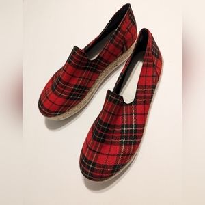 Women's Plaid Patterned Slip-on Soft Sole Canvas Shoes. Size: 9